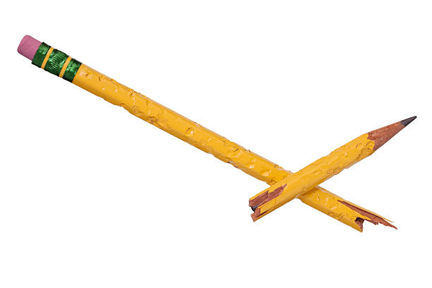 Okousaná zlomená tužka „All in one“ – Zlámané Tužky Špička & Synové